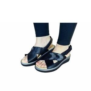 NEW LAPLUME women's orchid sandal in black